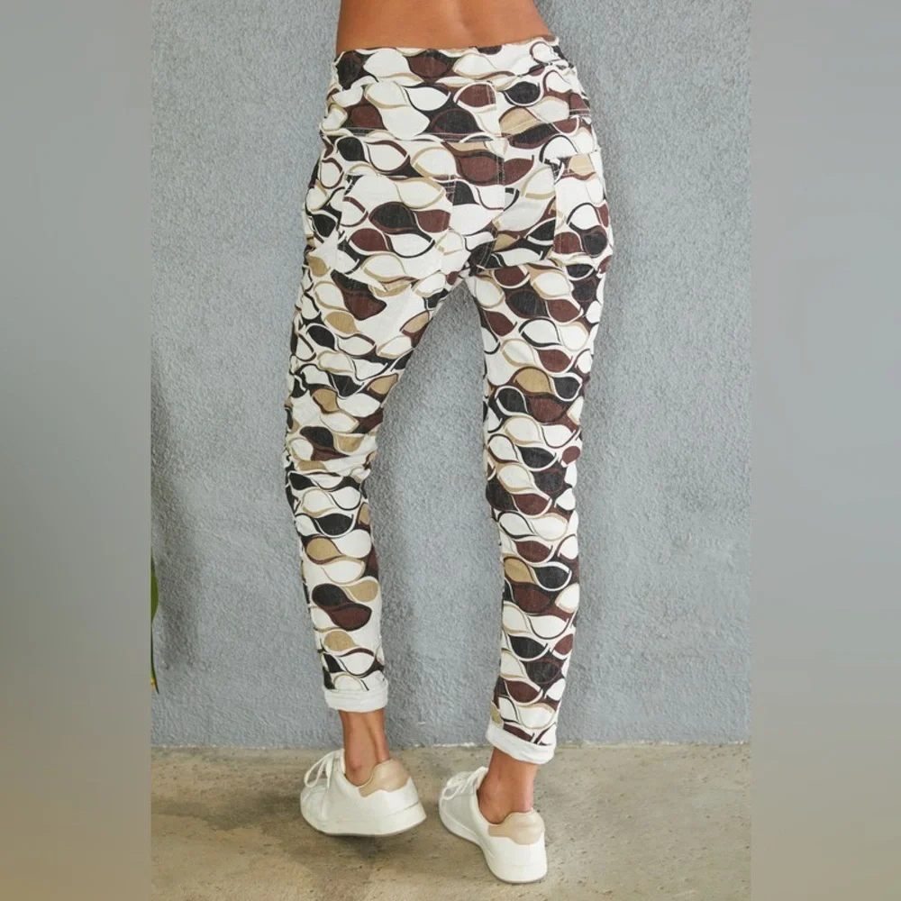 (6175-WAVE-CRM) WAVE PATTERN CORDUROY CRINKLE JOGGERS - Picture 3 of 4